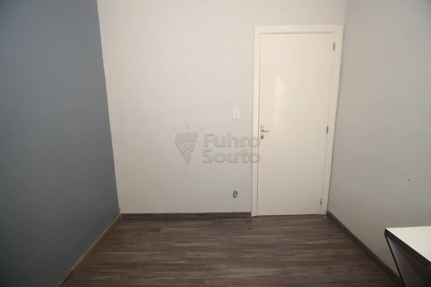 Alugar Apartamento / Padrão em Pelotas R$ 700,00 - Foto 15