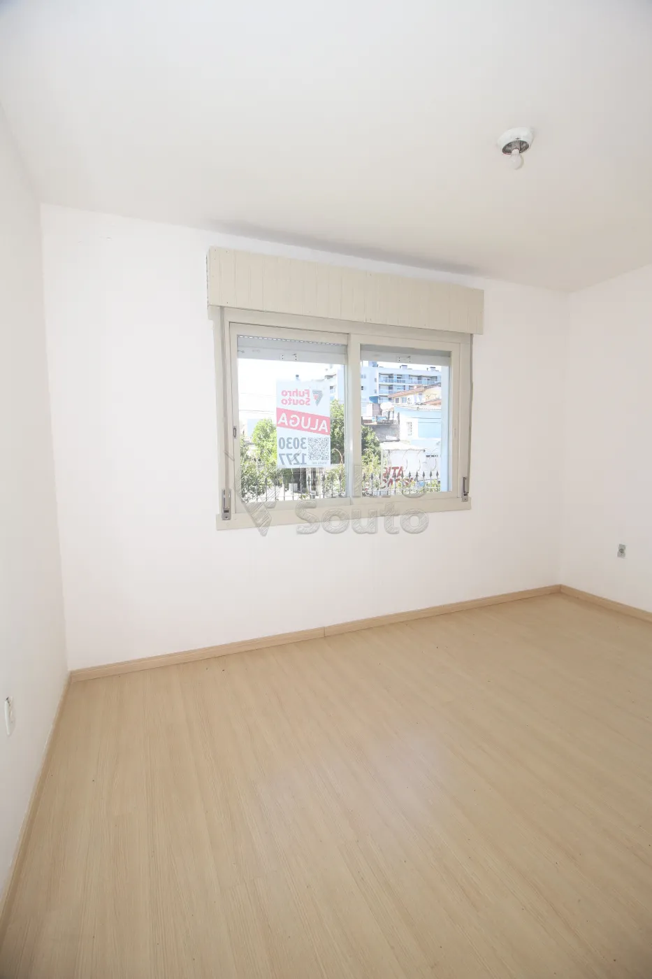 Alugar Apartamento / Padrão em Pelotas R$ 1.100,00 - Foto 11
