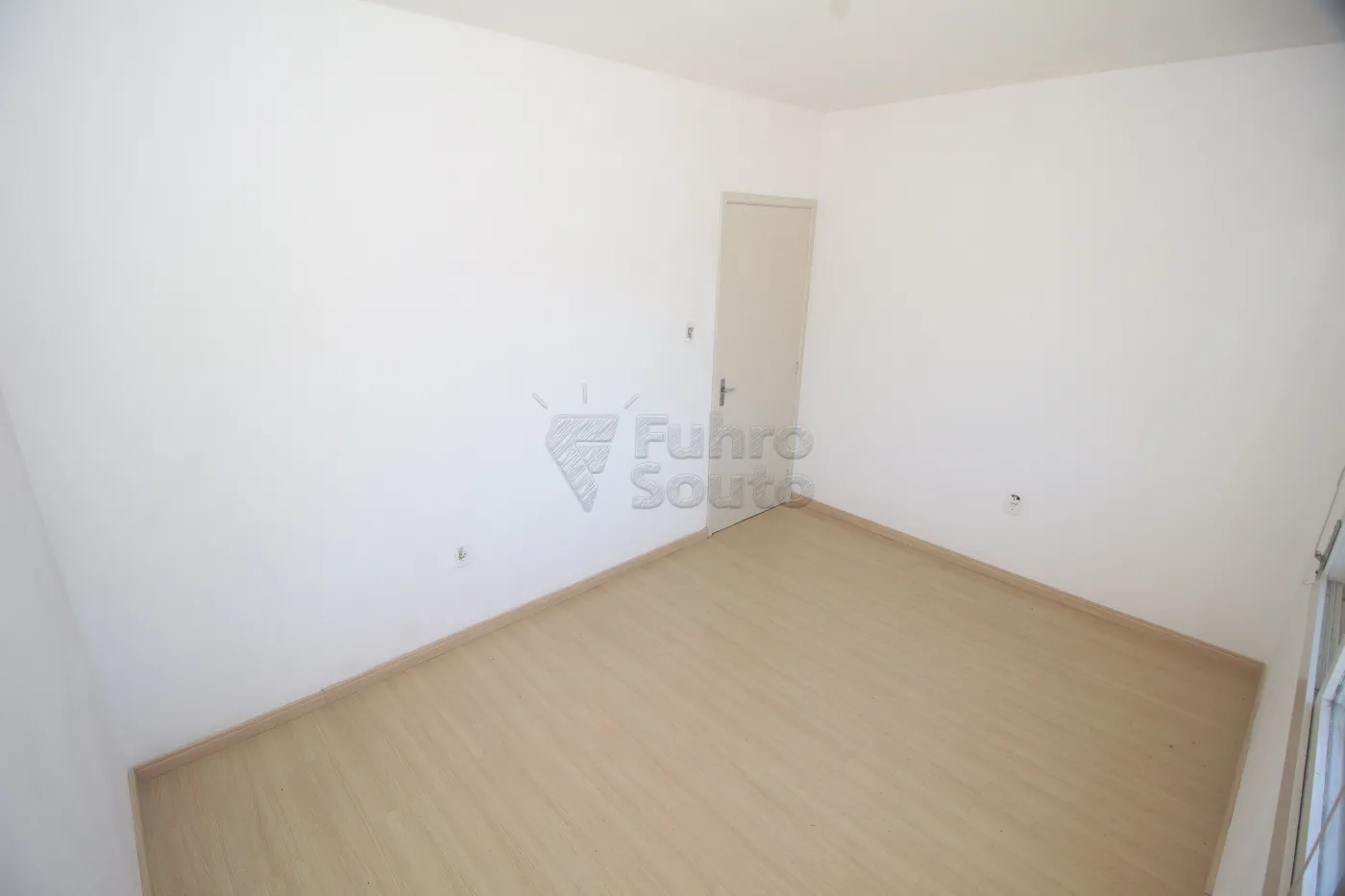 Alugar Apartamento / Padrão em Pelotas R$ 1.100,00 - Foto 16