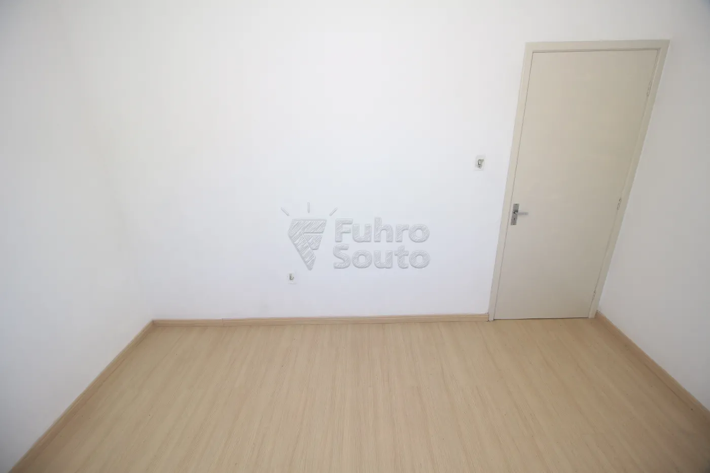 Alugar Apartamento / Padrão em Pelotas R$ 1.100,00 - Foto 17