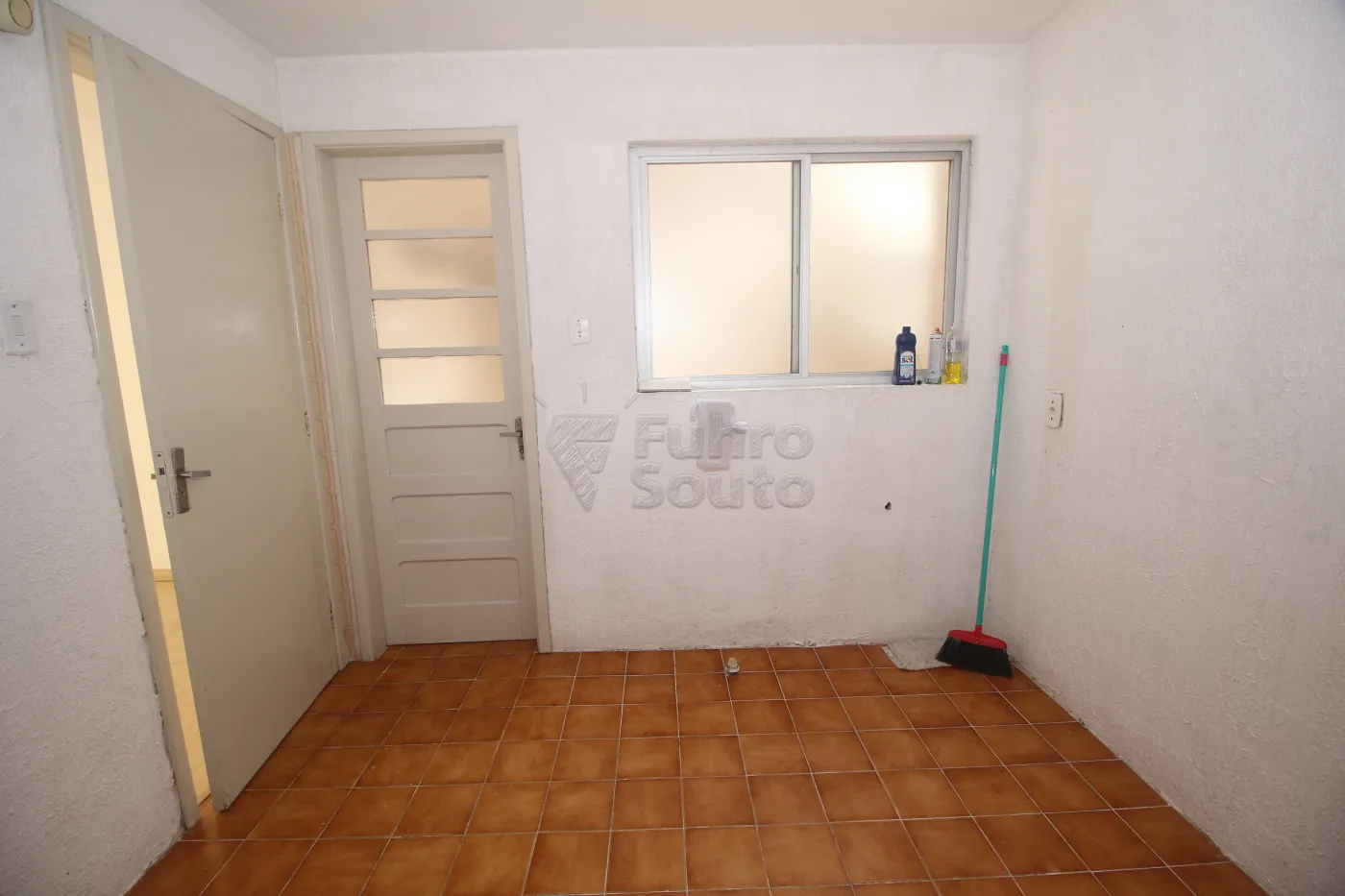 Alugar Apartamento / Padrão em Pelotas R$ 1.100,00 - Foto 18