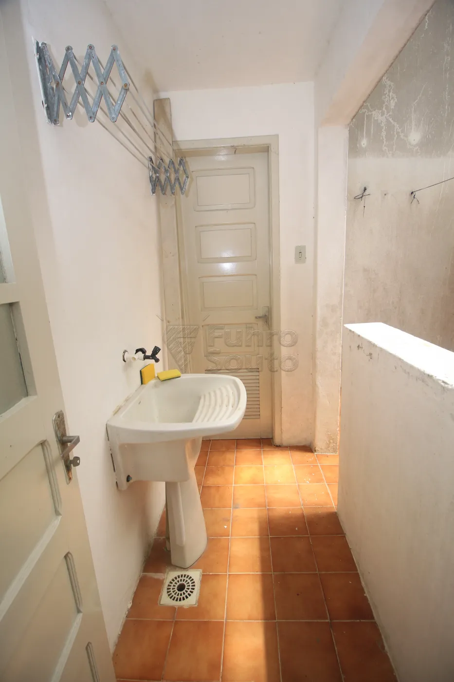 Alugar Apartamento / Padrão em Pelotas R$ 1.100,00 - Foto 24