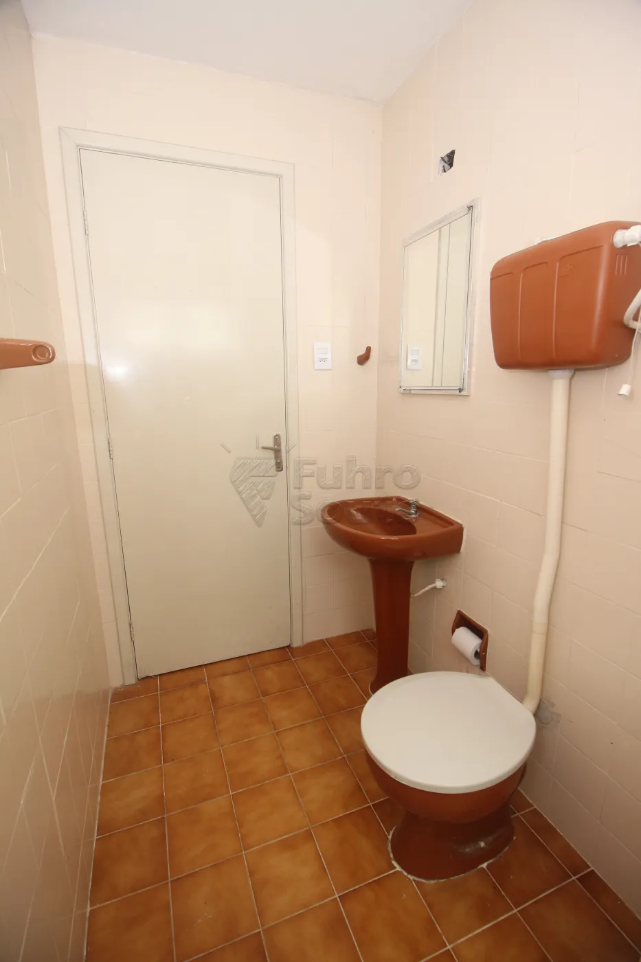 Alugar Apartamento / Padrão em Pelotas R$ 1.100,00 - Foto 32