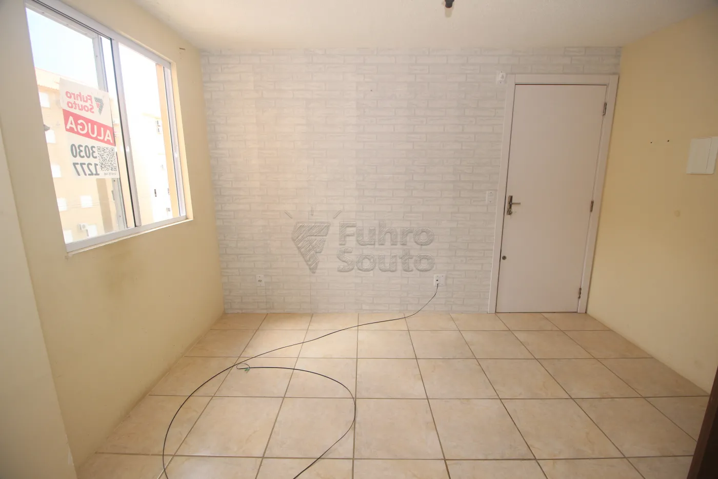 Alugar Apartamento / Padrão em Pelotas R$ 700,00 - Foto 3