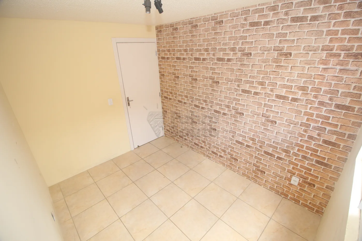 Alugar Apartamento / Padrão em Pelotas R$ 700,00 - Foto 12