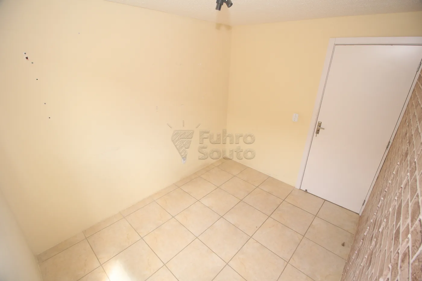 Alugar Apartamento / Padrão em Pelotas R$ 700,00 - Foto 13