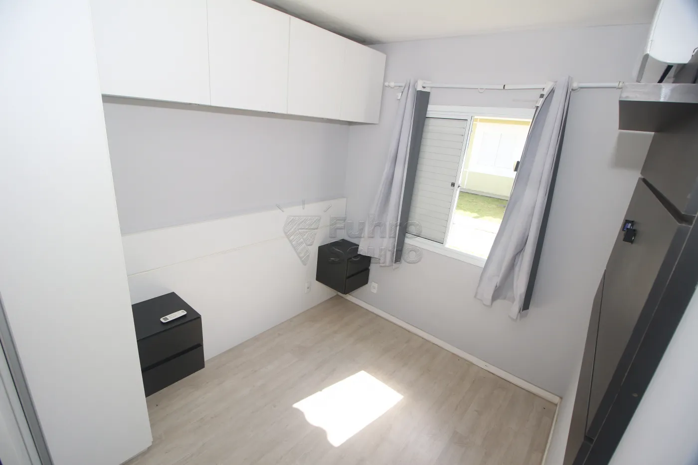 Alugar Casa / Condomínio em Pelotas R$ 1.500,00 - Foto 9