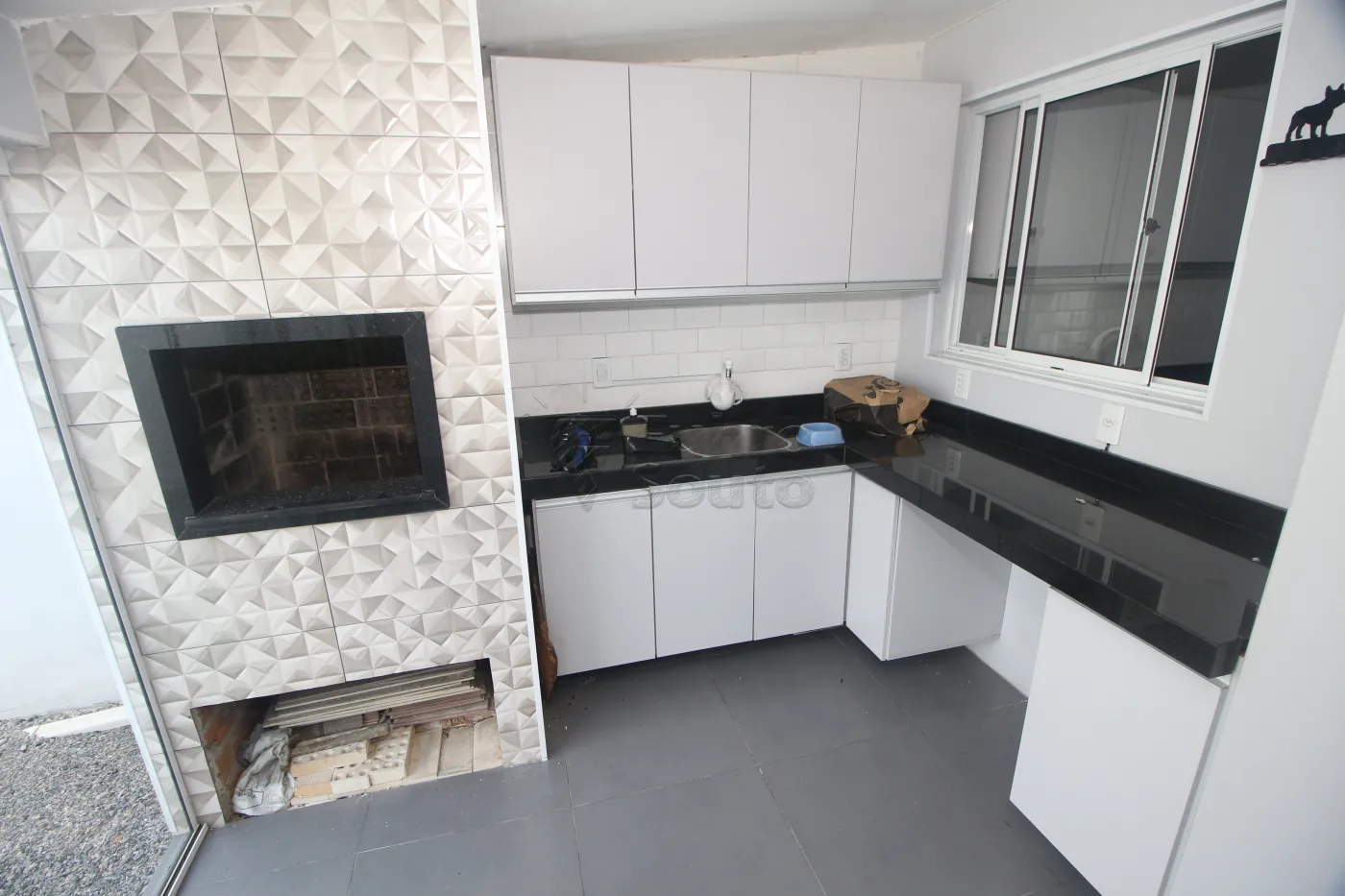 Alugar Casa / Condomínio em Pelotas R$ 1.500,00 - Foto 24