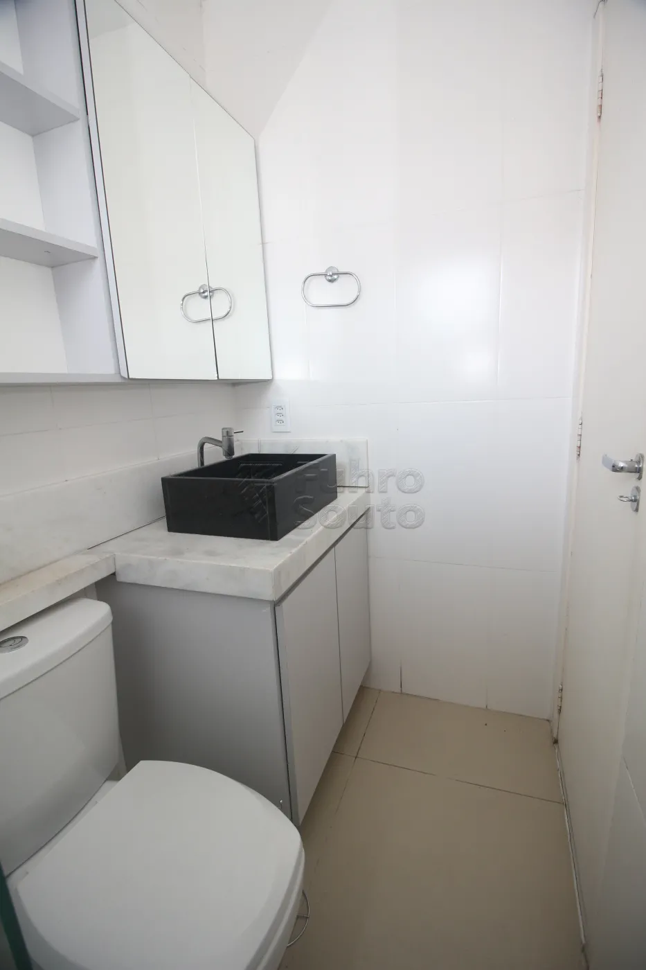 Alugar Casa / Condomínio em Pelotas R$ 1.500,00 - Foto 27