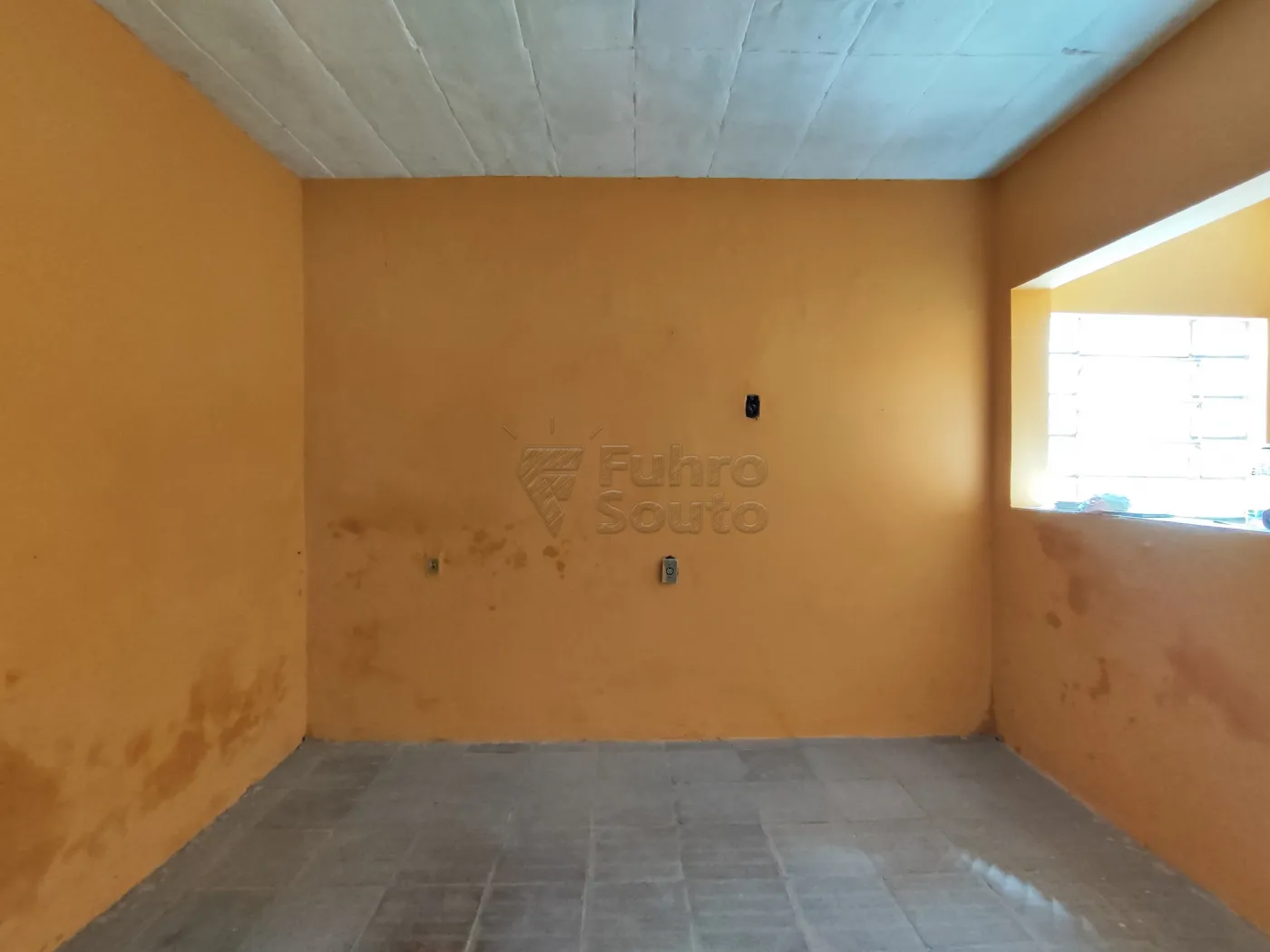 Comprar Casa / Padrão em Pelotas R$ 380.000,00 - Foto 5