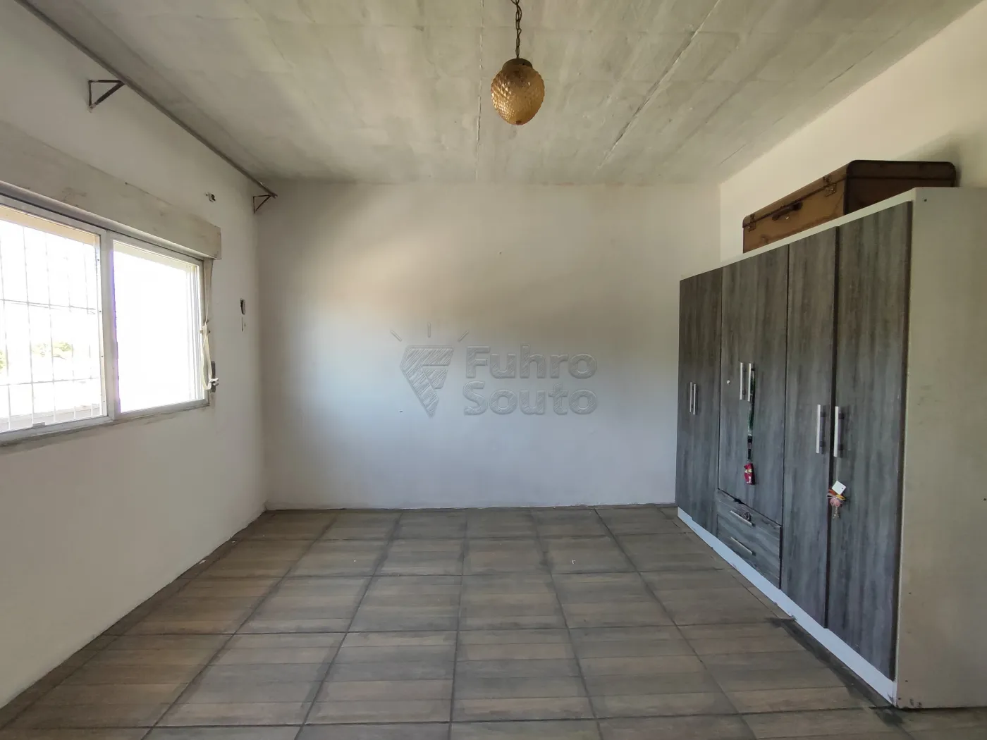 Comprar Casa / Padrão em Pelotas R$ 380.000,00 - Foto 7