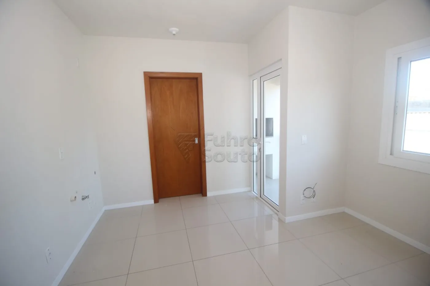 Alugar Apartamento / Padrão em Pelotas R$ 1.200,00 - Foto 4
