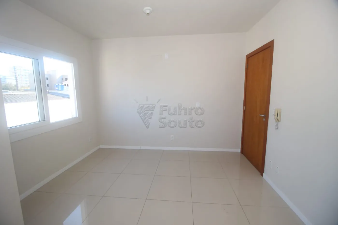 Alugar Apartamento / Padrão em Pelotas R$ 1.200,00 - Foto 5
