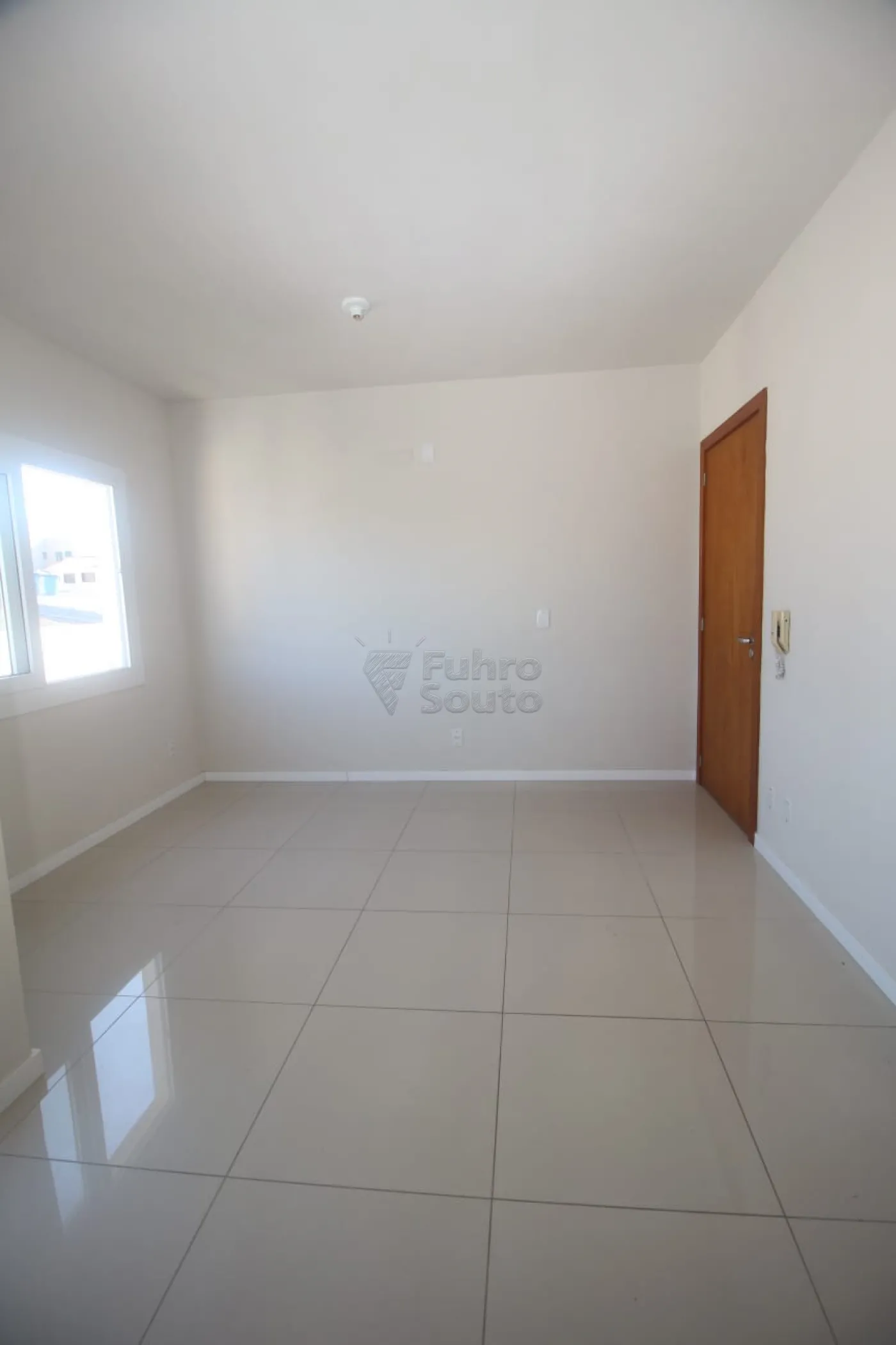 Alugar Apartamento / Padrão em Pelotas R$ 1.200,00 - Foto 6