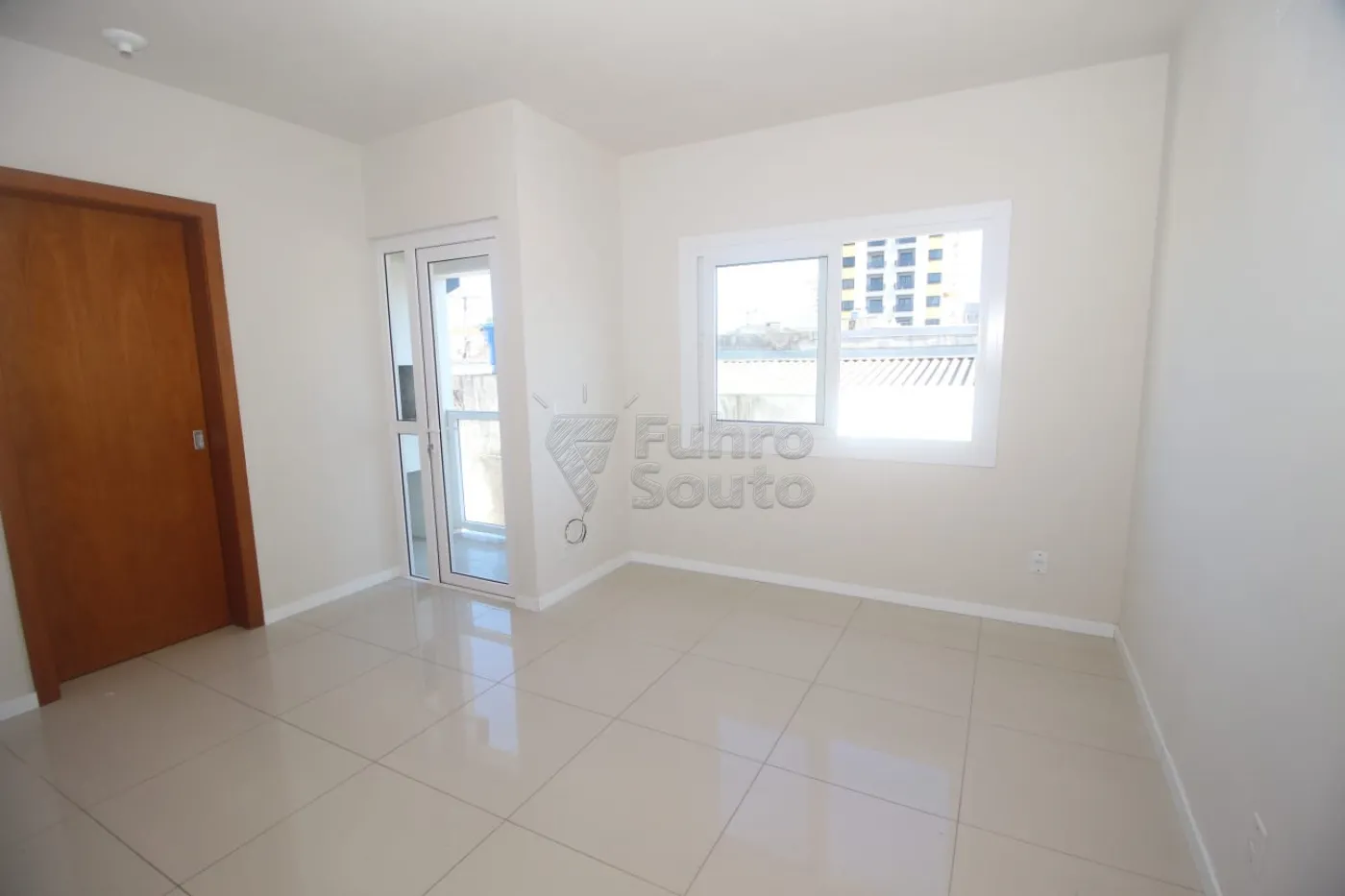Alugar Apartamento / Padrão em Pelotas R$ 1.200,00 - Foto 7