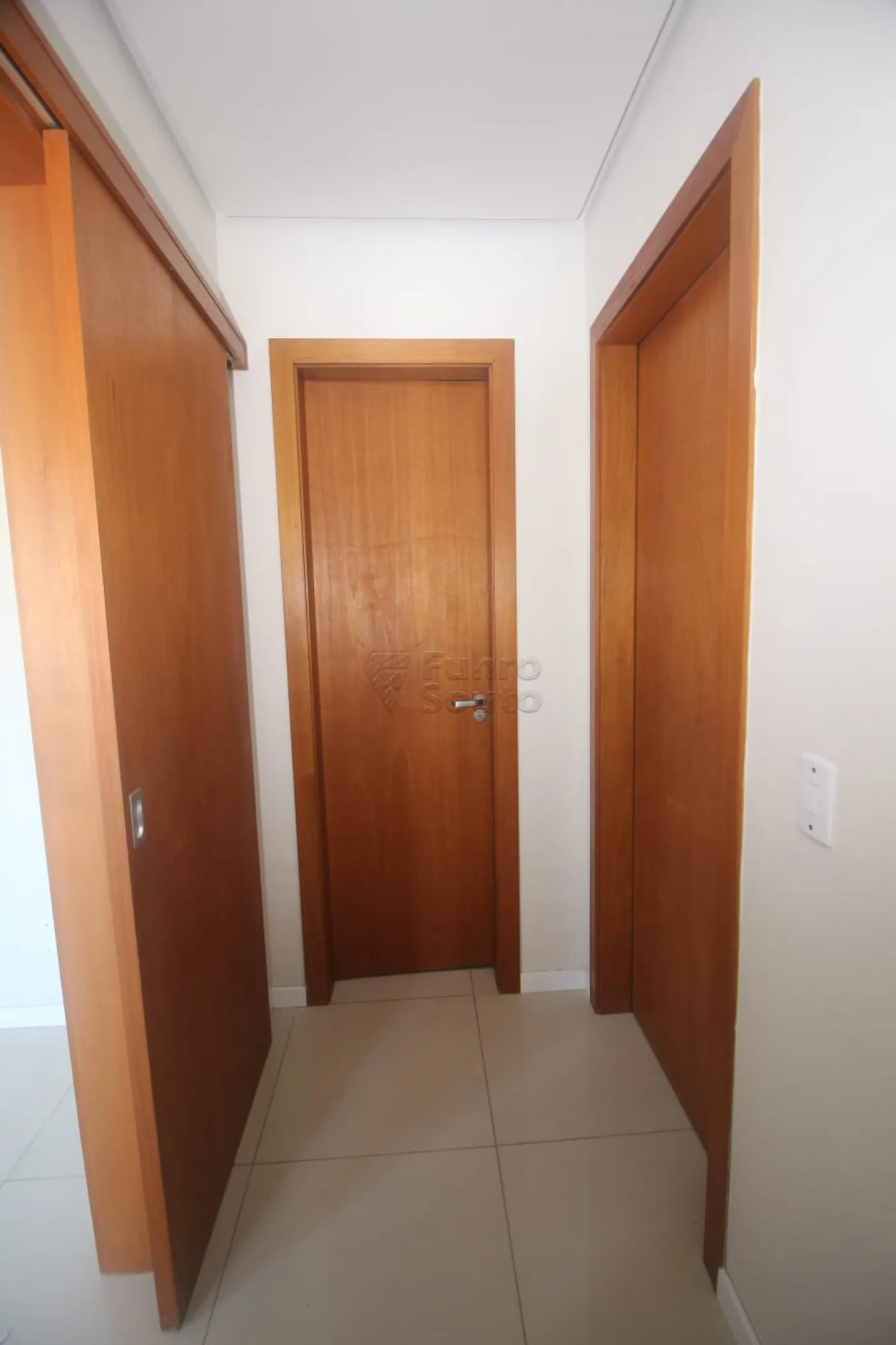 Alugar Apartamento / Padrão em Pelotas R$ 1.200,00 - Foto 14