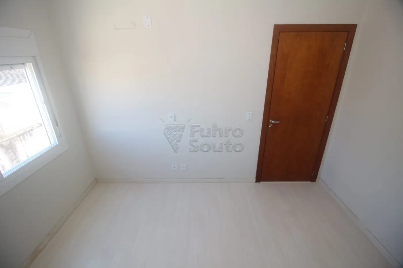 Alugar Apartamento / Padrão em Pelotas R$ 1.200,00 - Foto 15