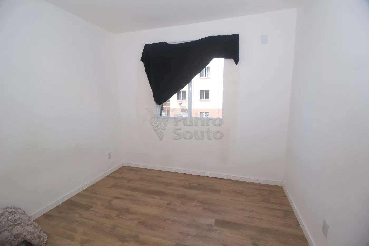 Alugar Apartamento / Padrão em Pelotas R$ 850,00 - Foto 14