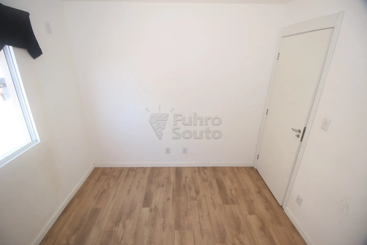 Alugar Apartamento / Padrão em Pelotas R$ 850,00 - Foto 17