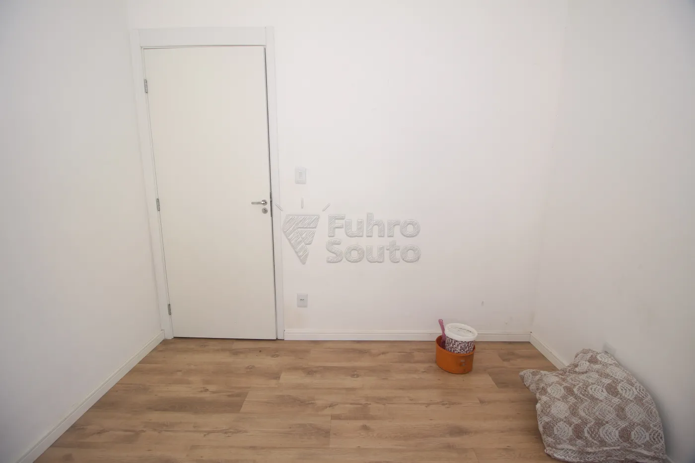 Alugar Apartamento / Padrão em Pelotas R$ 850,00 - Foto 18