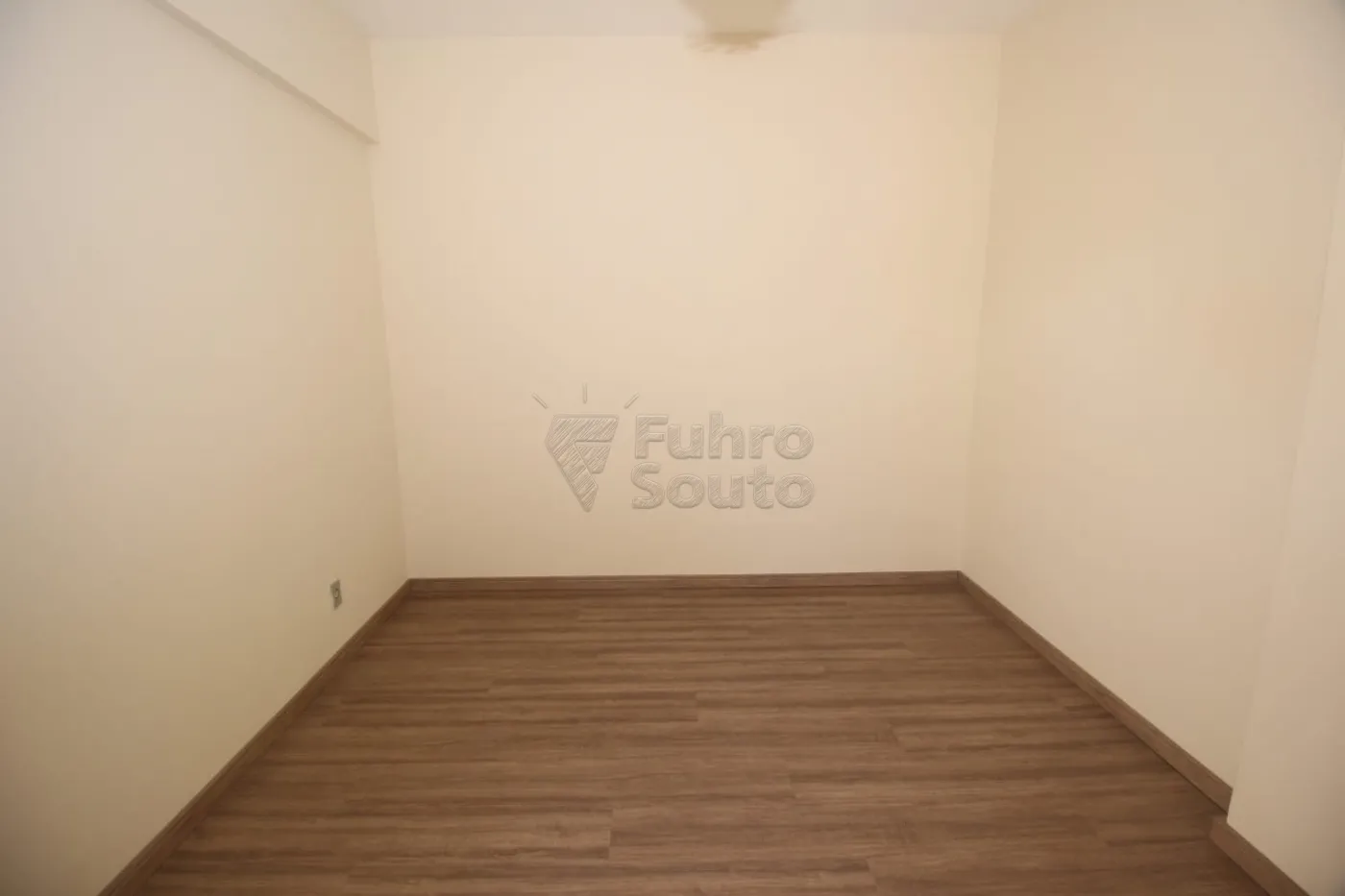 Alugar Apartamento / Padrão em Pelotas R$ 1.600,00 - Foto 15
