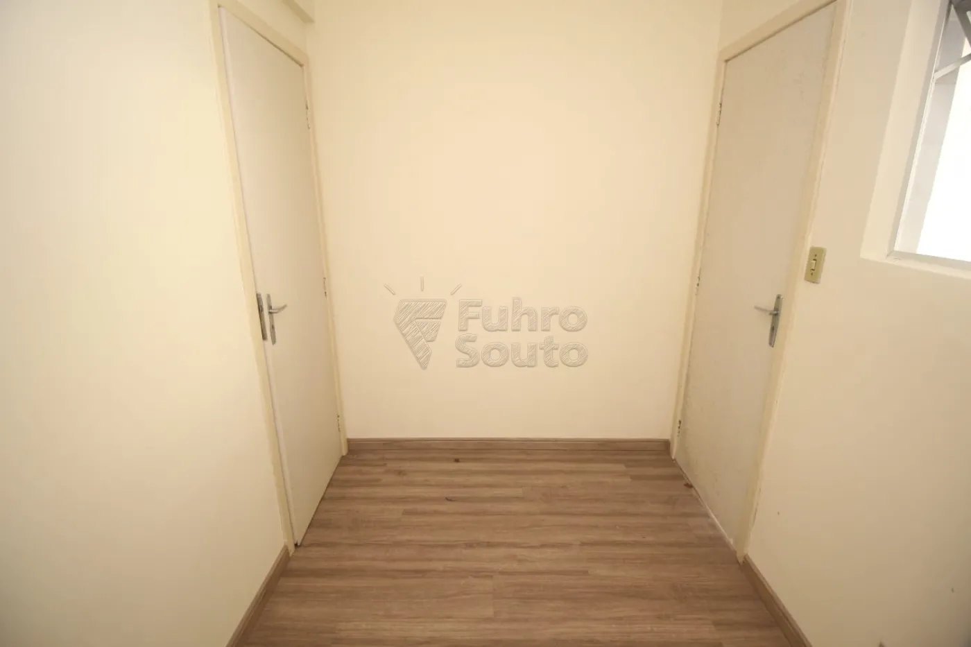 Alugar Apartamento / Padrão em Pelotas R$ 1.600,00 - Foto 30