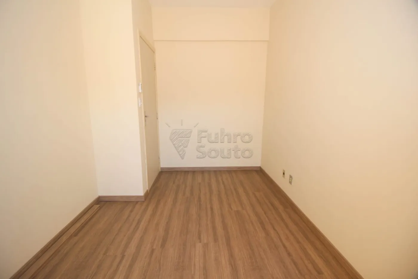 Alugar Apartamento / Padrão em Pelotas R$ 1.600,00 - Foto 16