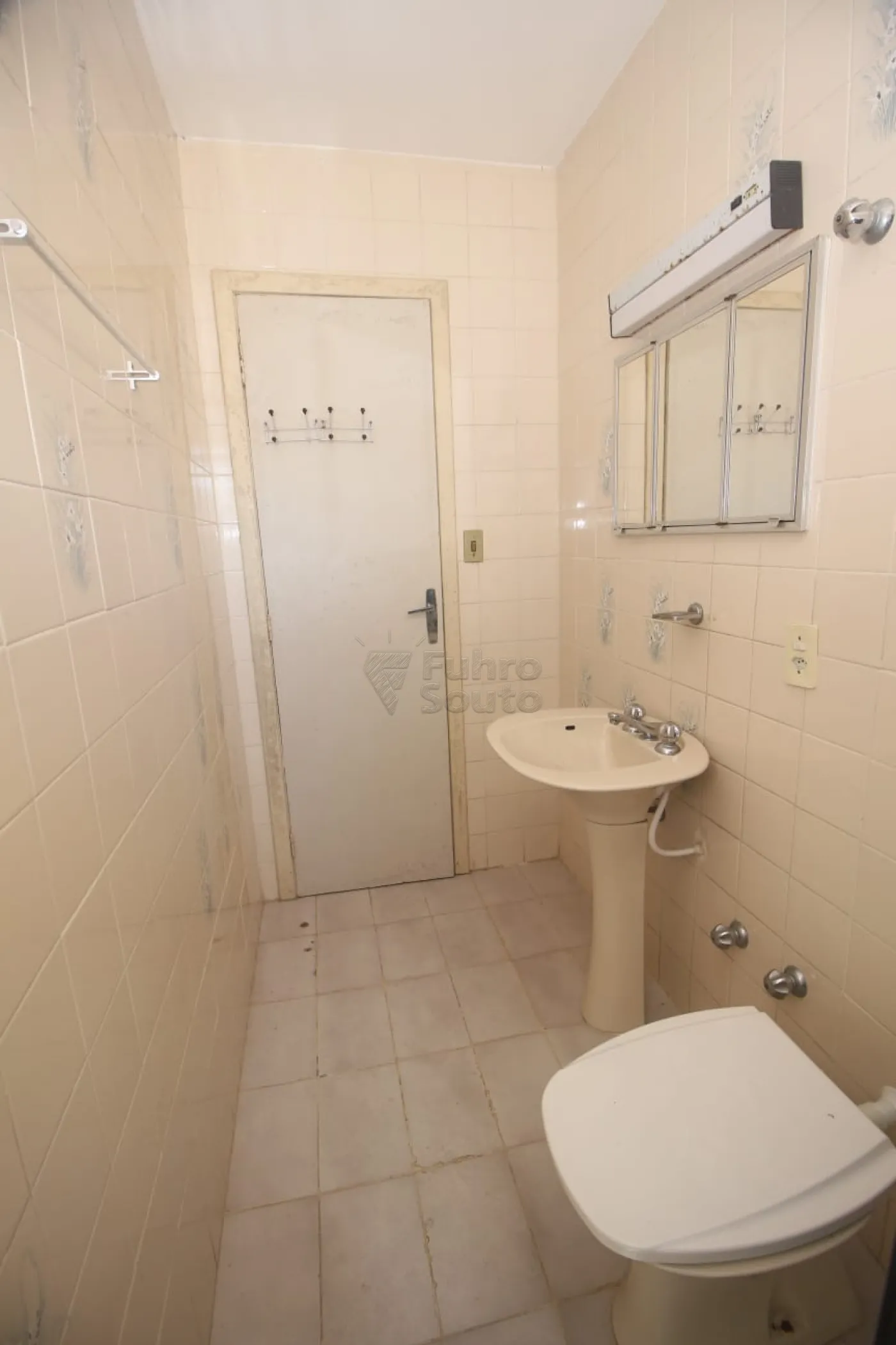 Alugar Apartamento / Padrão em Pelotas R$ 1.600,00 - Foto 26
