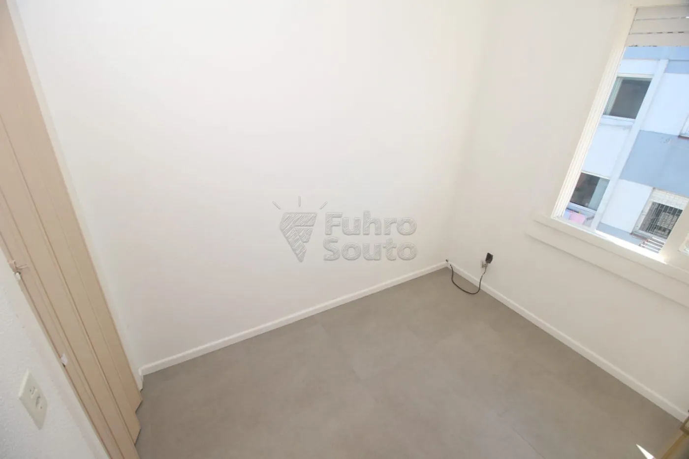 Alugar Apartamento / Padrão em Pelotas R$ 800,00 - Foto 8