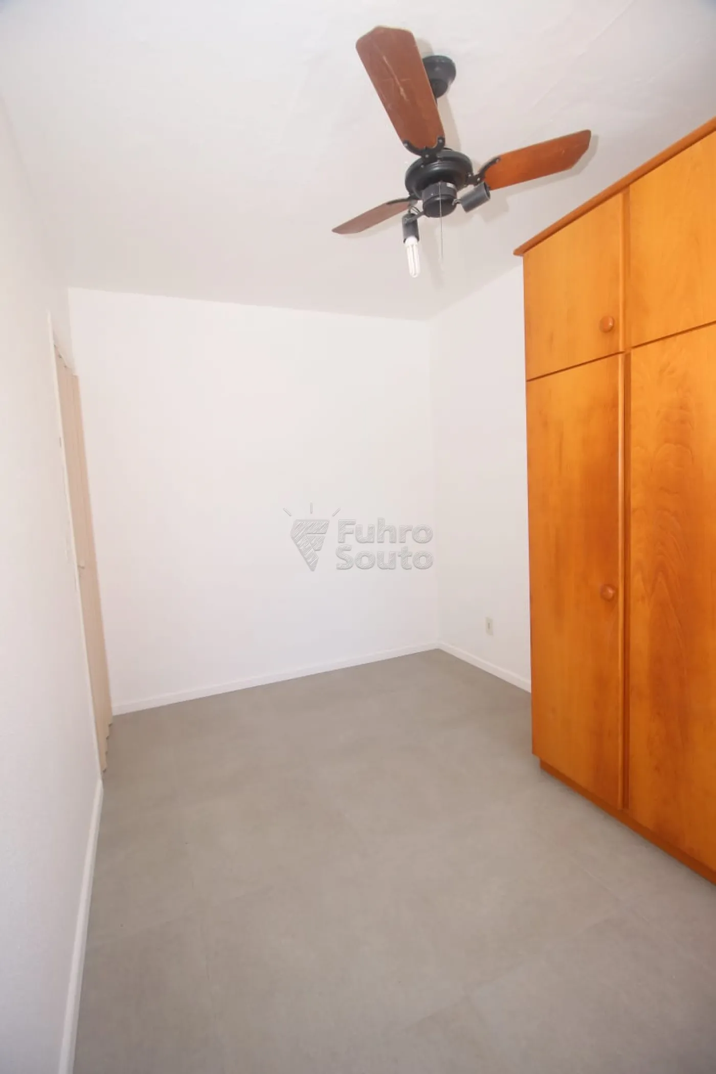 Alugar Apartamento / Padrão em Pelotas R$ 800,00 - Foto 18