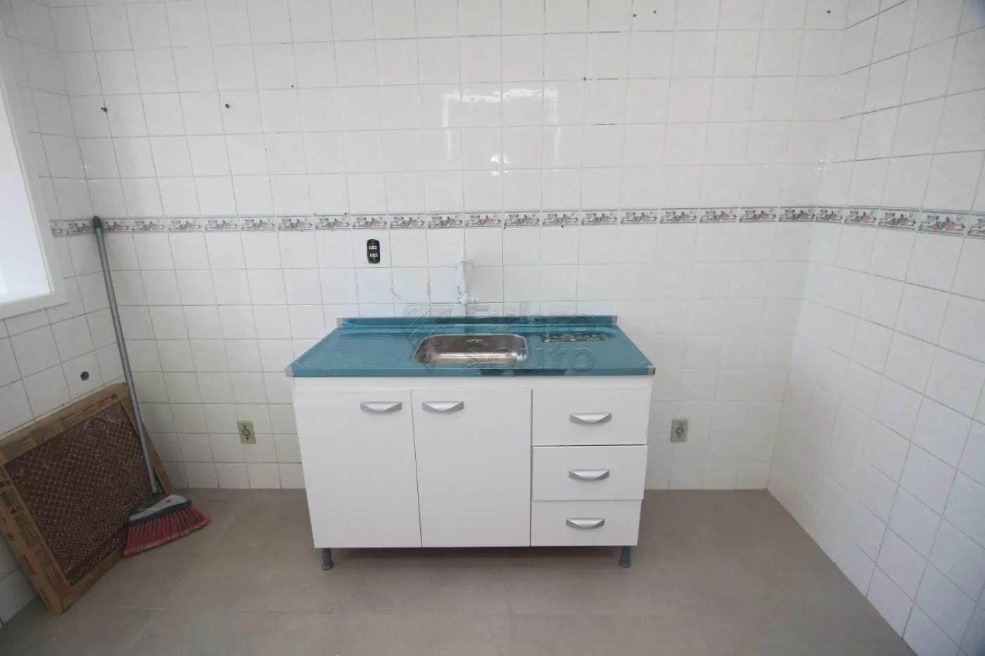 Alugar Apartamento / Padrão em Pelotas R$ 800,00 - Foto 20