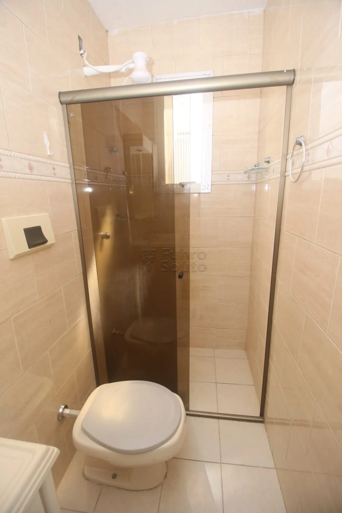 Alugar Apartamento / Padrão em Pelotas R$ 800,00 - Foto 27