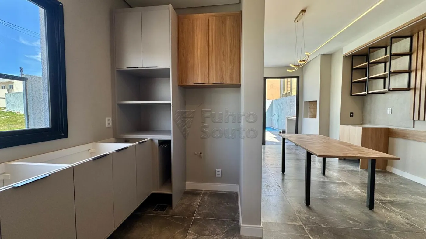 Comprar Casa / Padrão em Pelotas R$ 1.365.000,00 - Foto 5