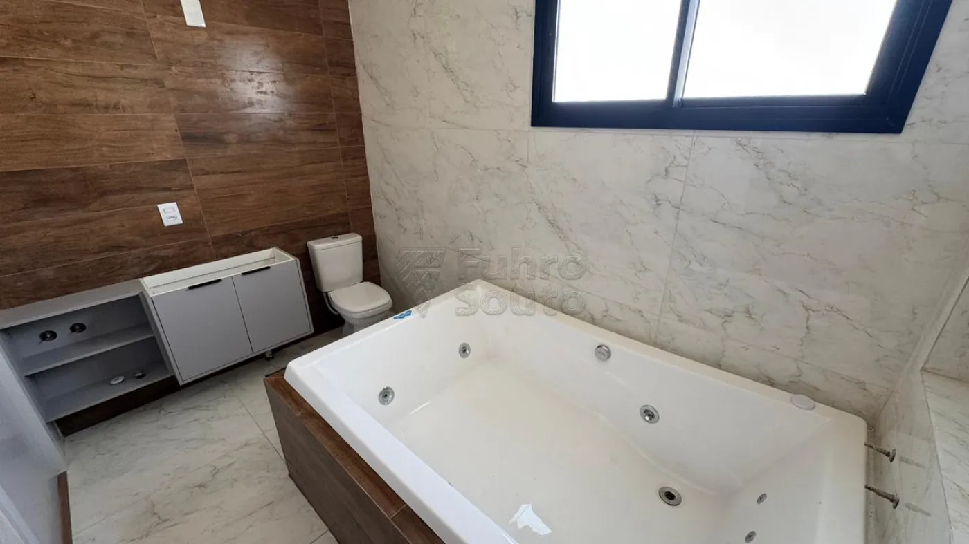 Comprar Casa / Padrão em Pelotas R$ 1.365.000,00 - Foto 12