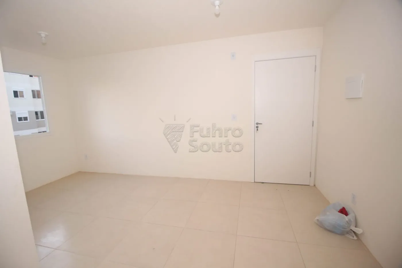 Alugar Apartamento / Padrão em Pelotas R$ 800,00 - Foto 4