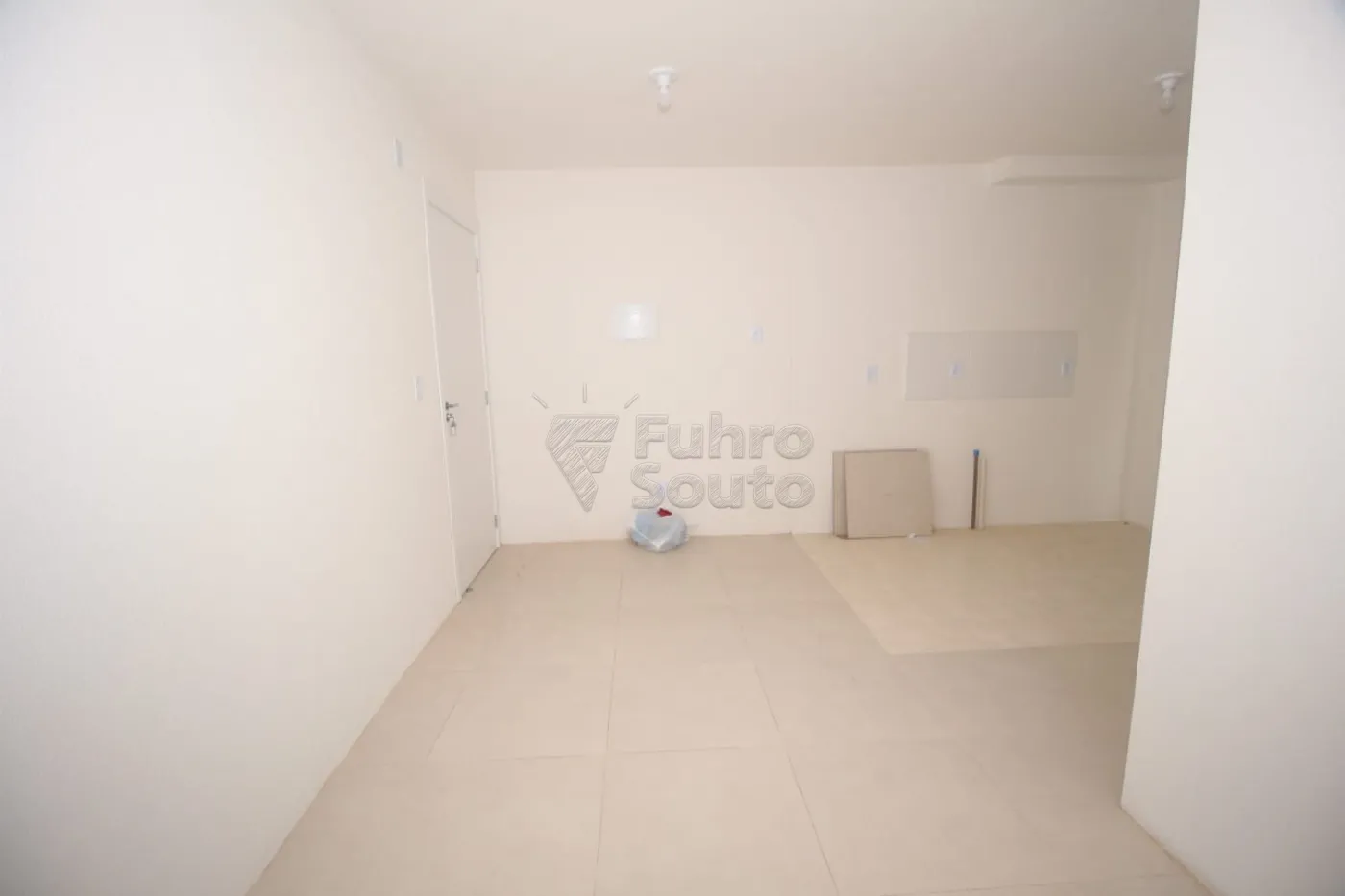 Alugar Apartamento / Padrão em Pelotas R$ 800,00 - Foto 3