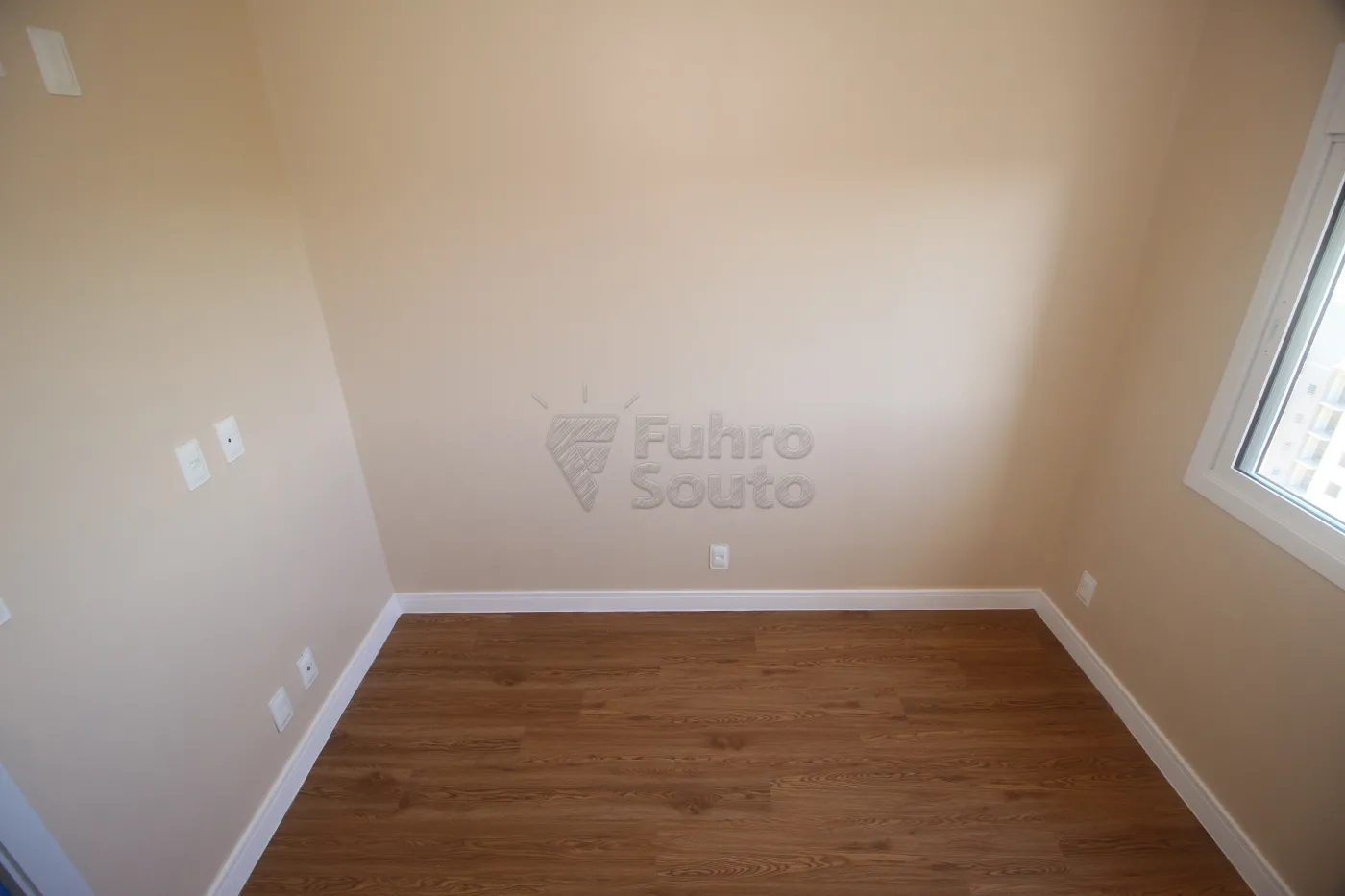 Alugar Apartamento / Padrão em Pelotas R$ 2.600,00 - Foto 9