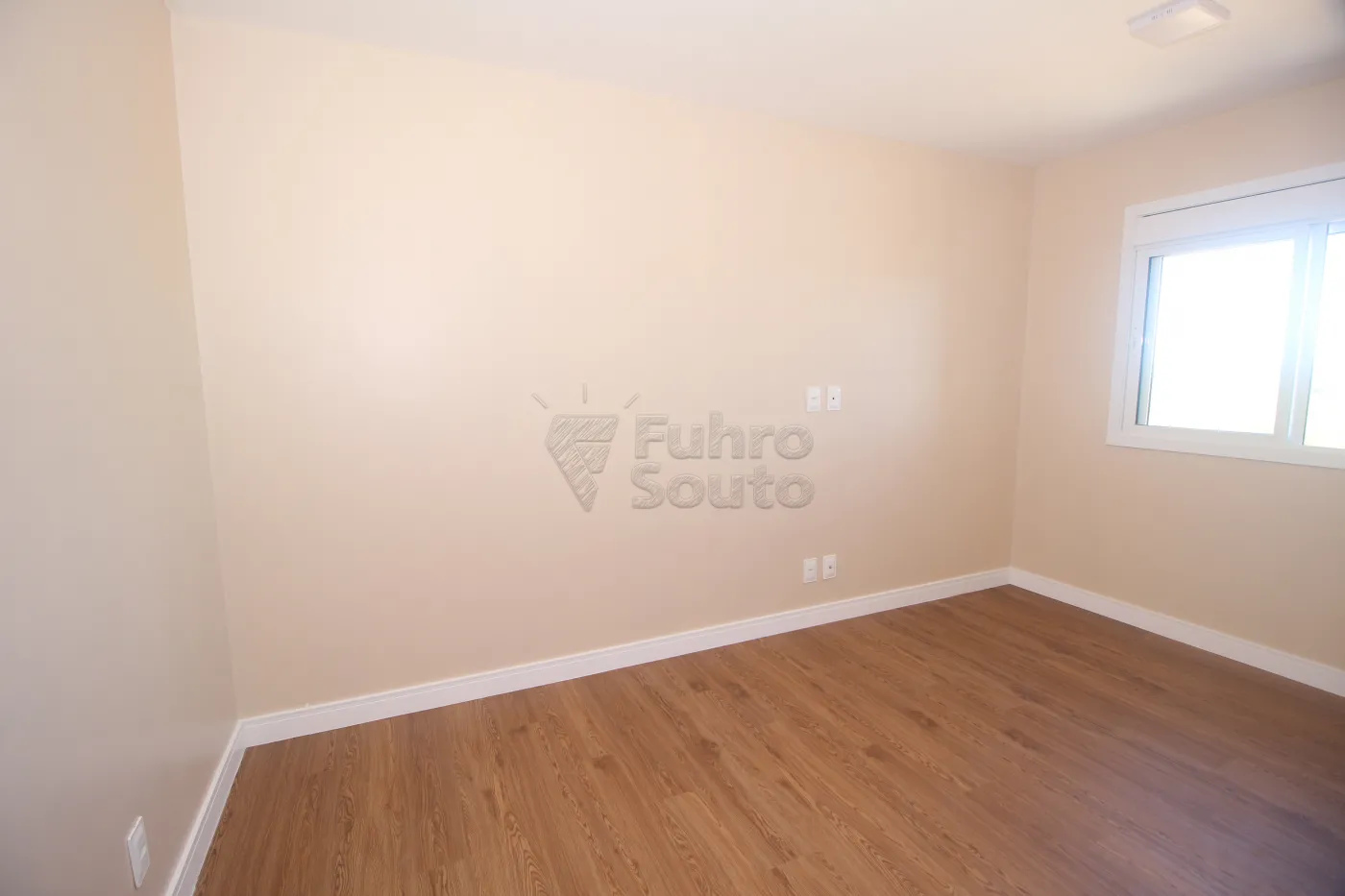 Alugar Apartamento / Padrão em Pelotas R$ 2.600,00 - Foto 16