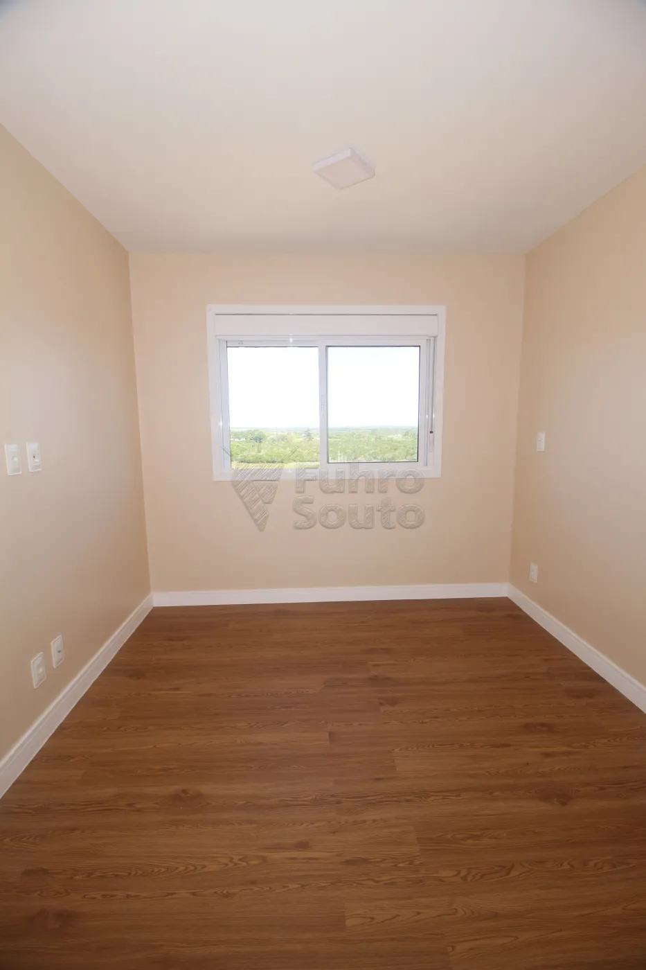 Alugar Apartamento / Padrão em Pelotas R$ 2.600,00 - Foto 21