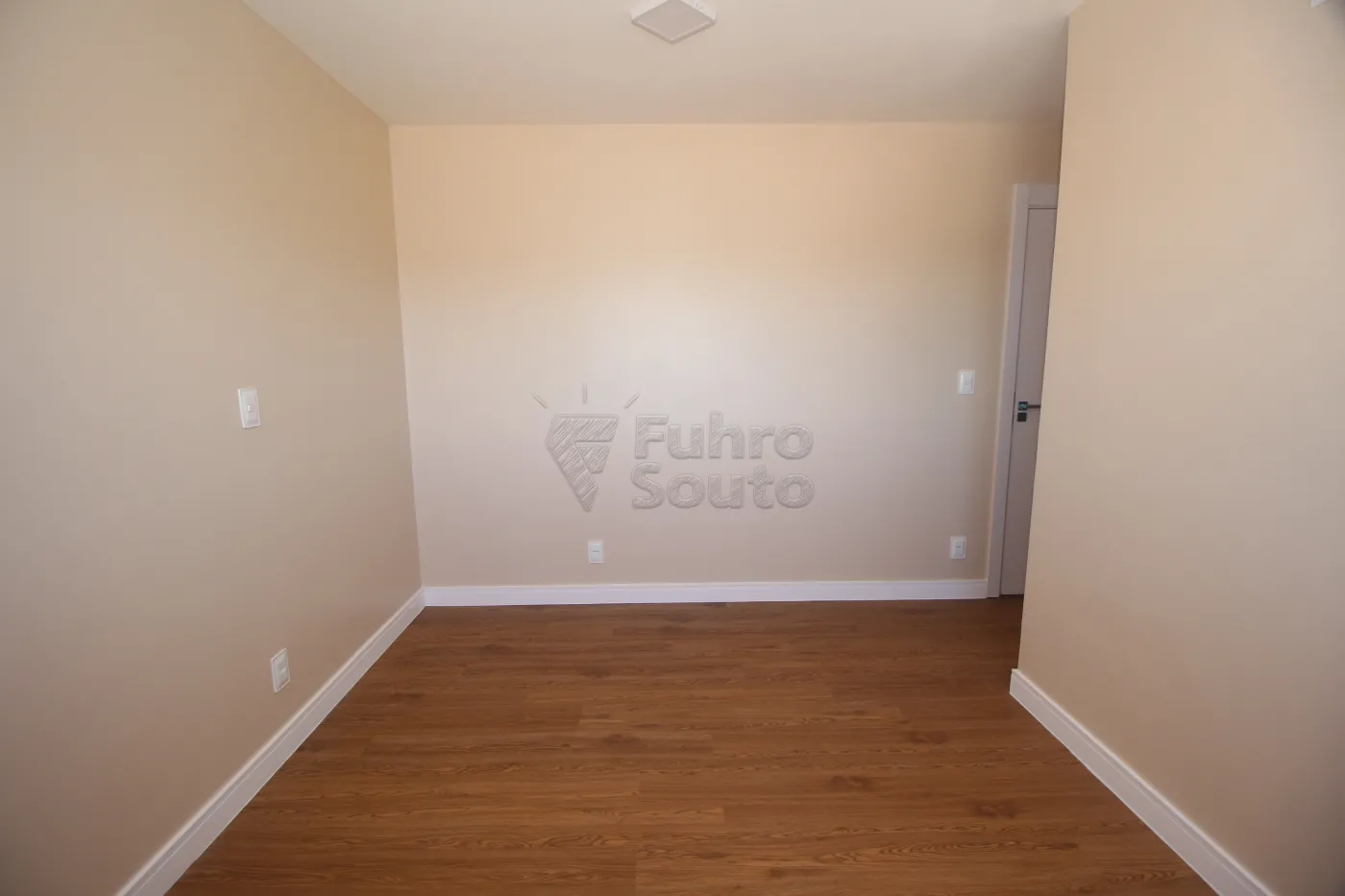 Alugar Apartamento / Padrão em Pelotas R$ 2.600,00 - Foto 24