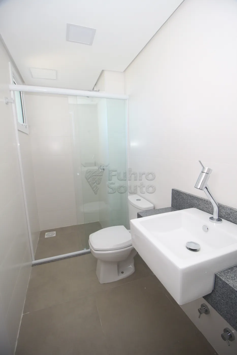Alugar Apartamento / Padrão em Pelotas R$ 2.600,00 - Foto 26