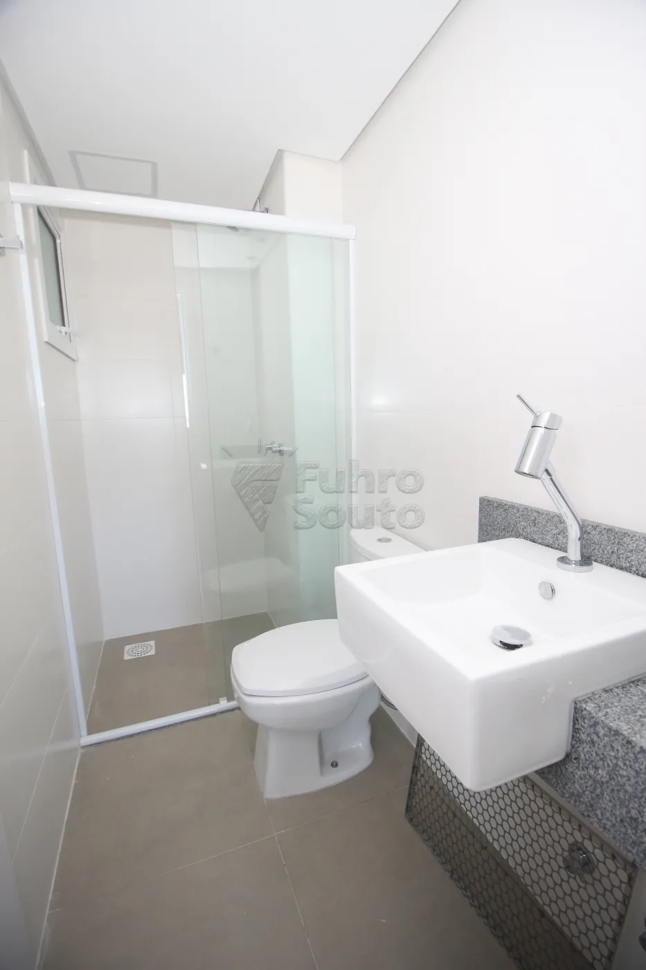 Alugar Apartamento / Padrão em Pelotas R$ 2.600,00 - Foto 29