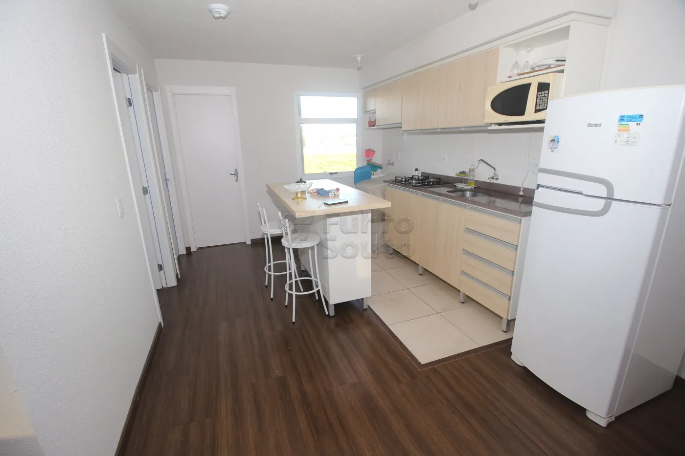 Alugar Apartamento / Padrão em Pelotas R$ 1.000,00 - Foto 6