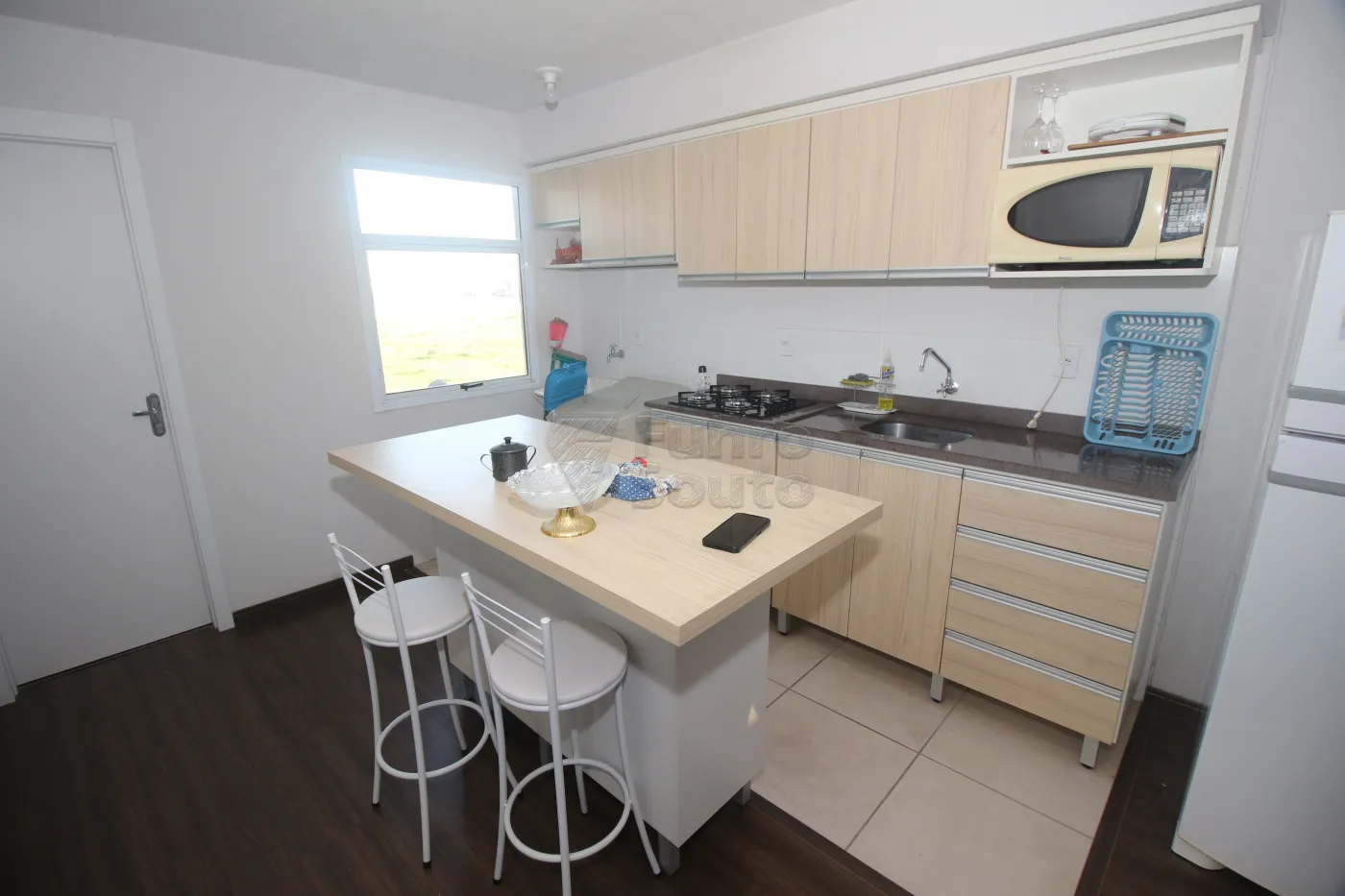 Alugar Apartamento / Padrão em Pelotas R$ 1.000,00 - Foto 7
