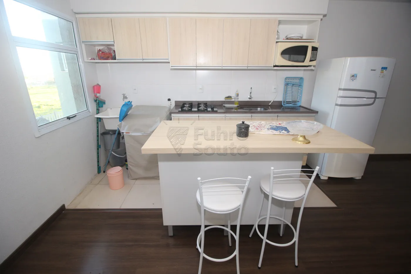 Alugar Apartamento / Padrão em Pelotas R$ 1.000,00 - Foto 8