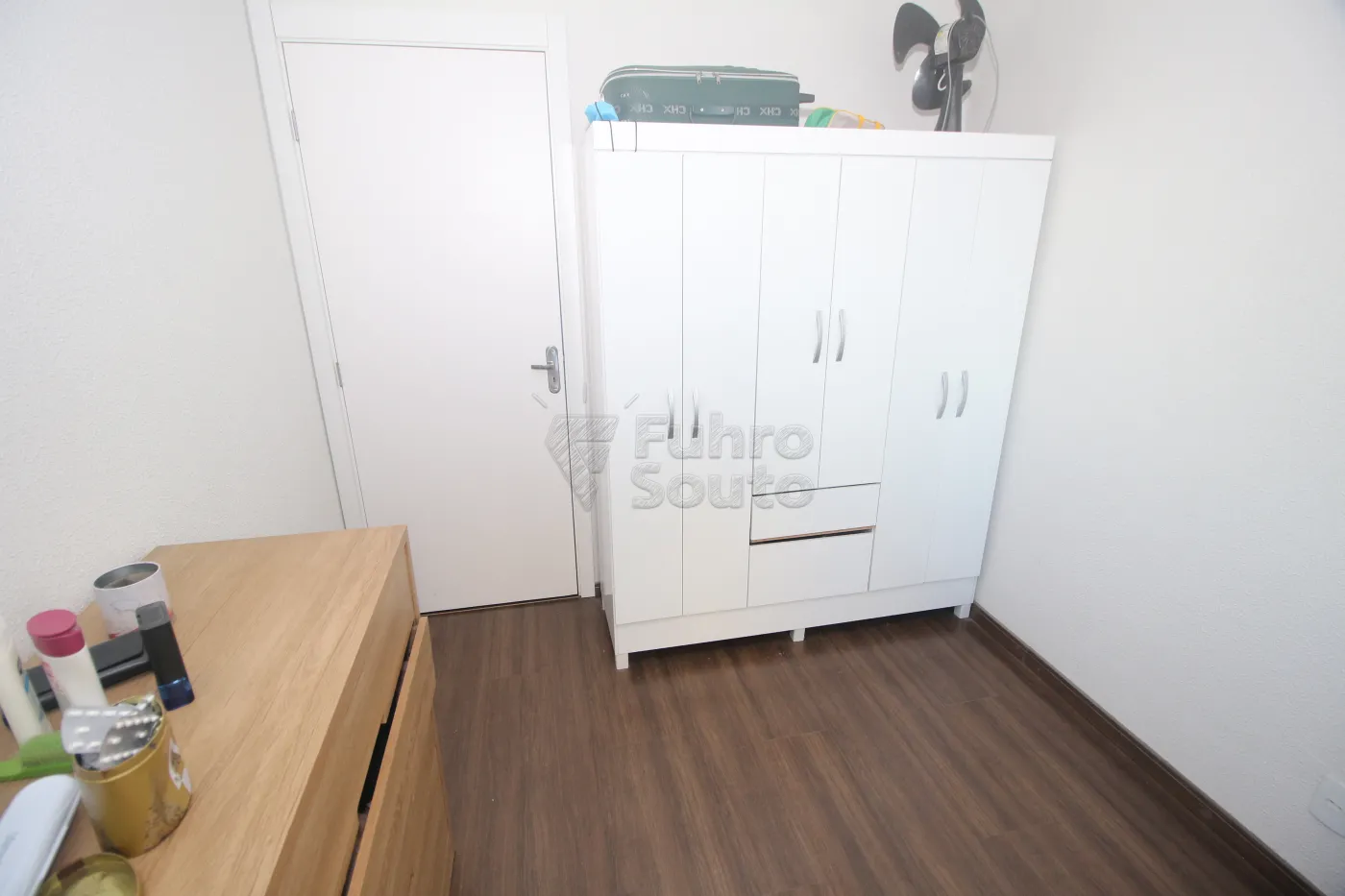 Alugar Apartamento / Padrão em Pelotas R$ 1.000,00 - Foto 14