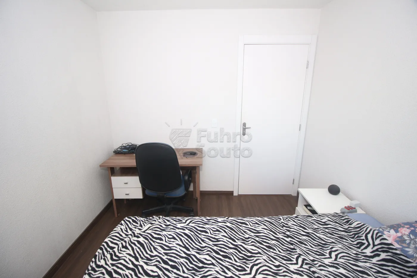 Alugar Apartamento / Padrão em Pelotas R$ 1.000,00 - Foto 21