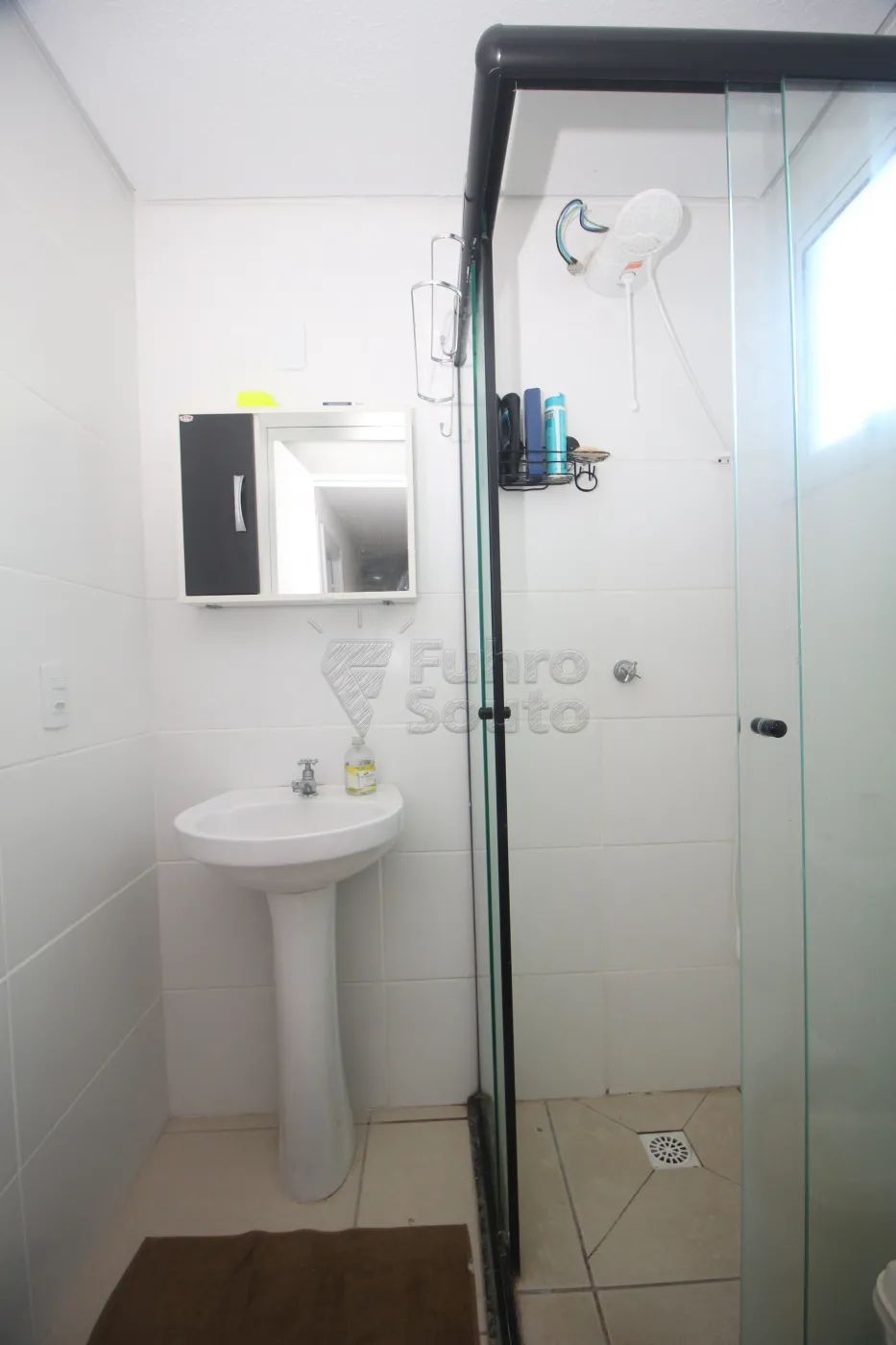 Alugar Apartamento / Padrão em Pelotas R$ 1.000,00 - Foto 26