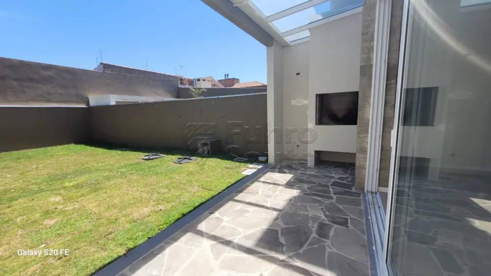 Churrasqueira Comprar Casa / Padrão em Pelotas R$ 1.180.000,00 - Foto 10