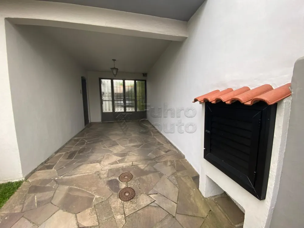 Comprar Casa / Padrão em Pelotas R$ 800.000,00 - Foto 13